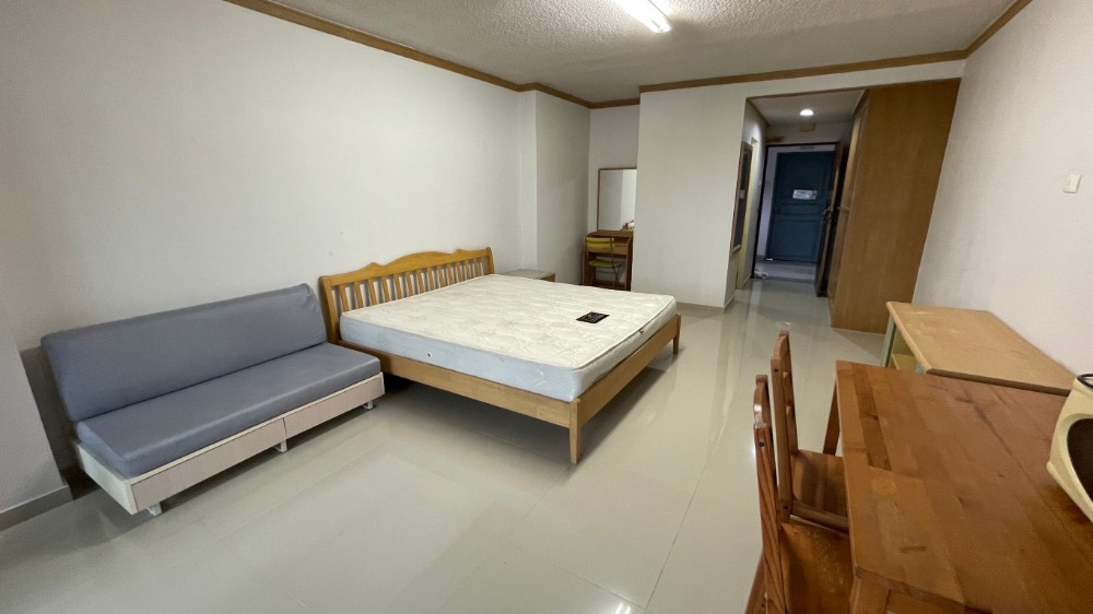 For RentCondoRatchadapisek, Huaikwang, Suttisan : For rent: Sriwara Mansion 1, 15th floor