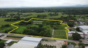 For SaleLandLampang : Land in Lampang next to the road 120 meters on the way to Wat Phra That Lampang Luang, Hang Chat Subdistrict, Hang Chat District, Lampang, already filled in, divided into plots already.  Near Lampang Airport Near Central Lampang