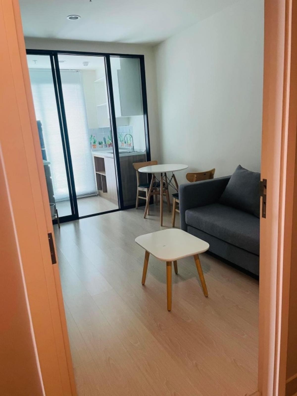 For RentCondoChaengwatana, Muangthong : 📍 For rent Nue Noble Chaengwattana (Nue Noble Chaengwattana) 10,000 baht/month*Make an appointment to see the room every day* Property code: N287