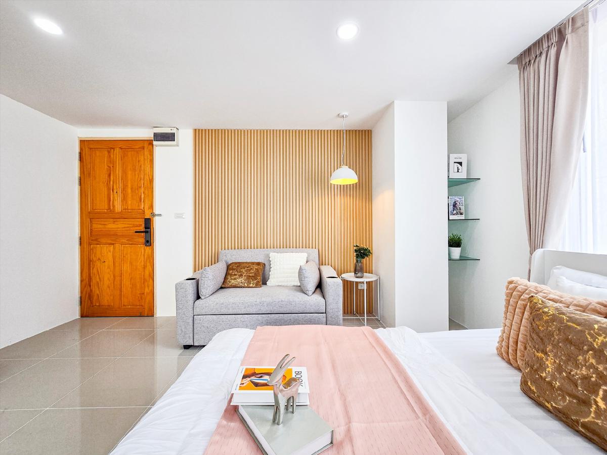 For SaleCondoRatchadapisek, Huaikwang, Suttisan : 🪴 Meet all your convenience needs at Ratchada City 18, corner room, spacious area, good ventilation ✨️Near MRT Huai Khwang, going anywhere is super convenient, the room is ready to move in 🏡✨️