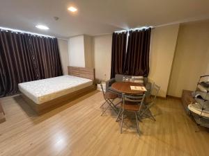 For SaleCondoLampang : For sale🔥The Chapter Condo, selling a condo room in the center of Lampang, good location, price less than a million‼️The widest angle room, this price is hard to find. Near Central Lampang