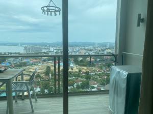 For RentCondoPattaya, Bangsaen, Chonburi : For rent Condo Riviera wongamat beach studio (S03-1473)