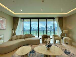 For RentCondoWitthayu, Chidlom, Langsuan, Ploenchit : For rent 5 bedroom Sindhorn Kempinski Bangkok