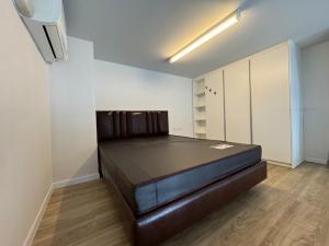 For RentCondoNawamin, Ramindra : For rent: Condo Blossom Condo at Fashion Beyond near Fashion Island (Corner room)