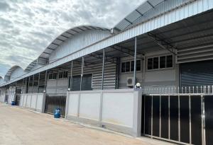 For RentWarehouseMahachai Samut Sakhon : For sale or rent, warehouse, factory, Sapprungruang Khlong Maduea Subdistrict, Samut Sakhon Province