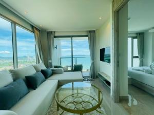 For RentCondoPattaya, Bangsaen, Chonburi : The Riviera Monaco 1 bed 51 Sqm. Fully furnished ready to move in.