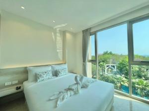 For RentCondoPattaya, Bangsaen, Chonburi : The Riviera Monaco 1 bed 34 Sqm. Fully furnished ready to move in.