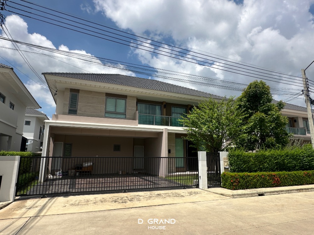 For SaleHousePattanakan, Srinakarin : Selling below market price, luxury house, Perfect Place Rama 9 - Krungthep Kreetha project, condition 99.99%, very few owners, I must say its a great deal.