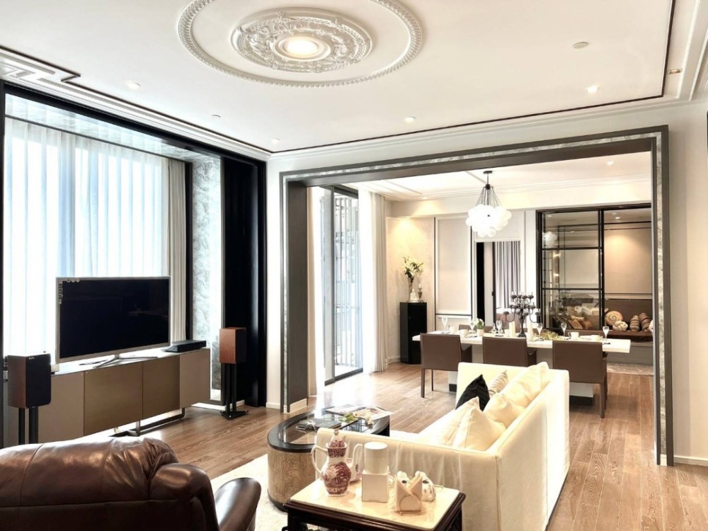 For SaleCondoWitthayu, Chidlom, Langsuan, Ploenchit : ♦ Nice Decoration ♦ 05+ floor 3 beds | 152.42 sq.m. | Near BTS Phloen Chit 3 minutes, MRT Lumpini 4 minutes.