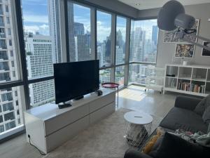 ให้เช่าคอนโดสุขุมวิท อโศก ทองหล่อ : For Rent: The Room Sukhumvit21  2B2B 55k/month