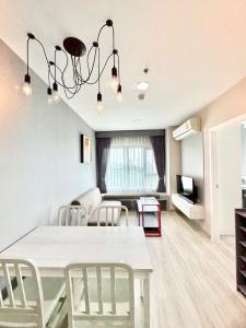 For RentCondoSamut Prakan,Samrong : Condo for rent, 2 bedrooms, 1 bathroom, river view, fully furnished, very beautiful room