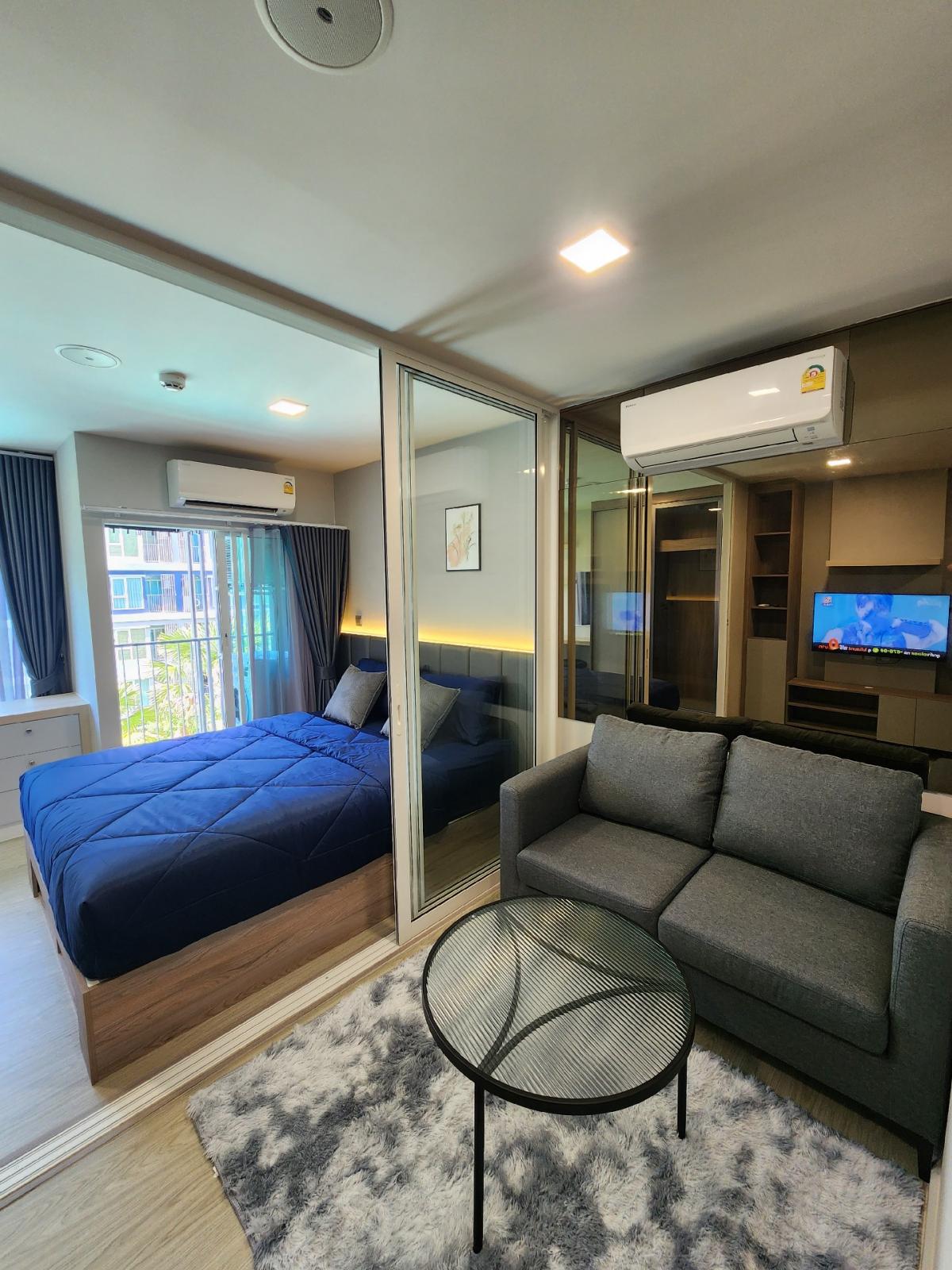 For RentCondoPathum Thani,Rangsit, Thammasat : ♦️For rent: Kave Island, pool view, Building G, 4th floor, partitioned room, 25 sq m., very beautifully decorated room, built-in, decorative glass, decorative lights