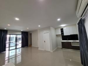 For RentTownhouseSamut Prakan,Samrong : 💥💥 Plex Bangna house for rent, suitable for living or as a home office, convenient transportation, plenty of usable space