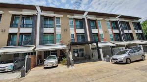 For RentTownhouseChokchai 4, Ladprao 71, Ladprao 48, : 3-storey townhouse, good location, beautifully decorated, for rent, Lat Phrao-Chok Chai 4 area, near Paolo Hospital Chok Chai 4, only 600 meters.