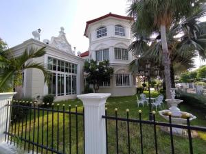 For SaleHouseRathburana, Suksawat : ✨🏠 Luxury European-style mansion for Sale, AP Place & Park Village, Prachauthit 90, use import and premium materials from Europe with 🔥 attractive selling price 26.5 MB 🔥