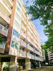 For SaleCondoChiang Mai : Condo for sale in the heart of Nimman in Prasert Land, just 5 minutes to Chiang Mai University.