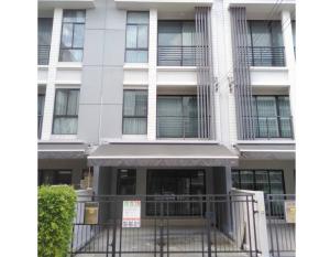 For SaleTownhouseRattanathibet, Sanambinna : For inquiries, call: 091-060-1637 Townhome for sale, 3 floors, 18.1 square meters, 3 bedrooms, 3 bathrooms, Baan Klang Muang Rattanathibet project, near the purple MRT, Nonthaburi Intersection 1, near Central Rattanathibet.