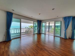 For SaleCondoHuahin, Prachuap Khiri Khan, Pran Buri : For sale: Condo with sea view, Hua Hin, Takiab Beach, Duplex