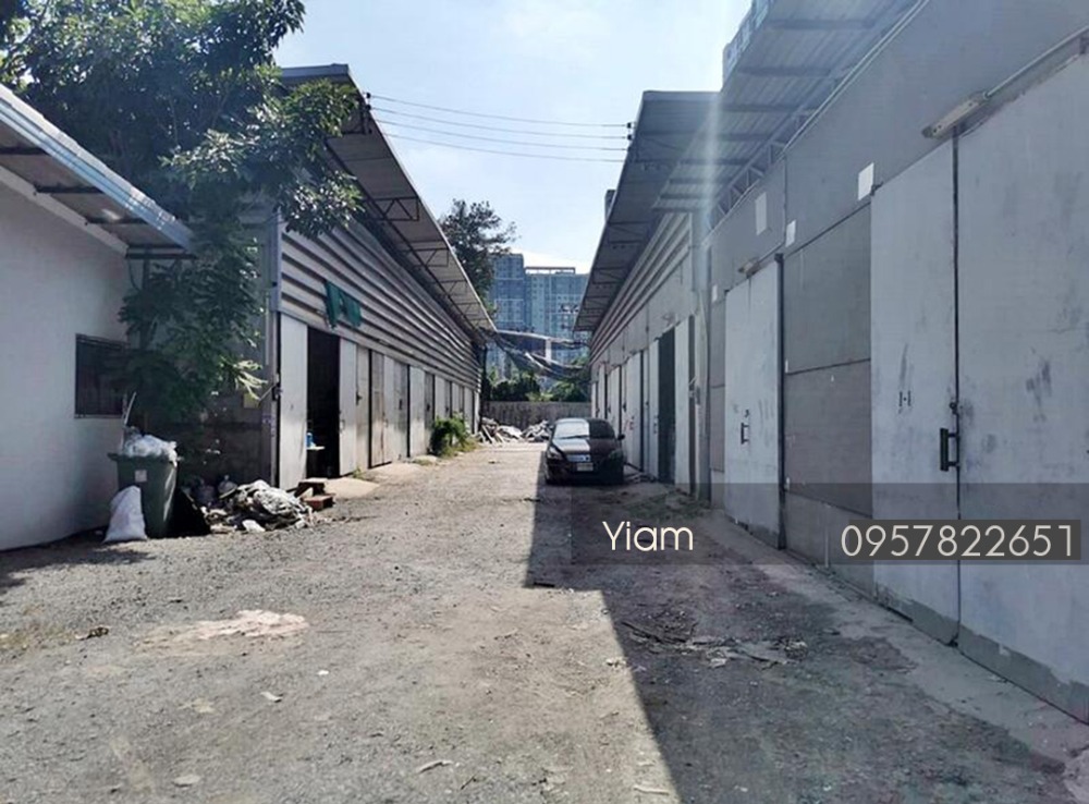 For RentWarehouseChaengwatana, Muangthong : Small warehouse near Muang Thong, Chaengwattana, convenient to travel.