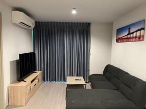 For RentCondoLadprao, Central Ladprao : (for rent) Life Ladprao, next to BTS Ha Yaek Lat Phrao and near MRT Phahon Yothin