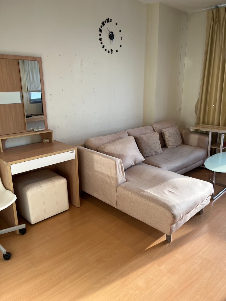 For RentCondoRatchadapisek, Huaikwang, Suttisan : For rent Life@Ratchada-Huaikhwang 15,000 baht 🔥🔥🔥 Room 41 sq m. 1 bedroom 1 bathroom Very cheap price Fully furnished Near MRT Huai Khwang Hurry and contact to make an appointment to see the room!!!