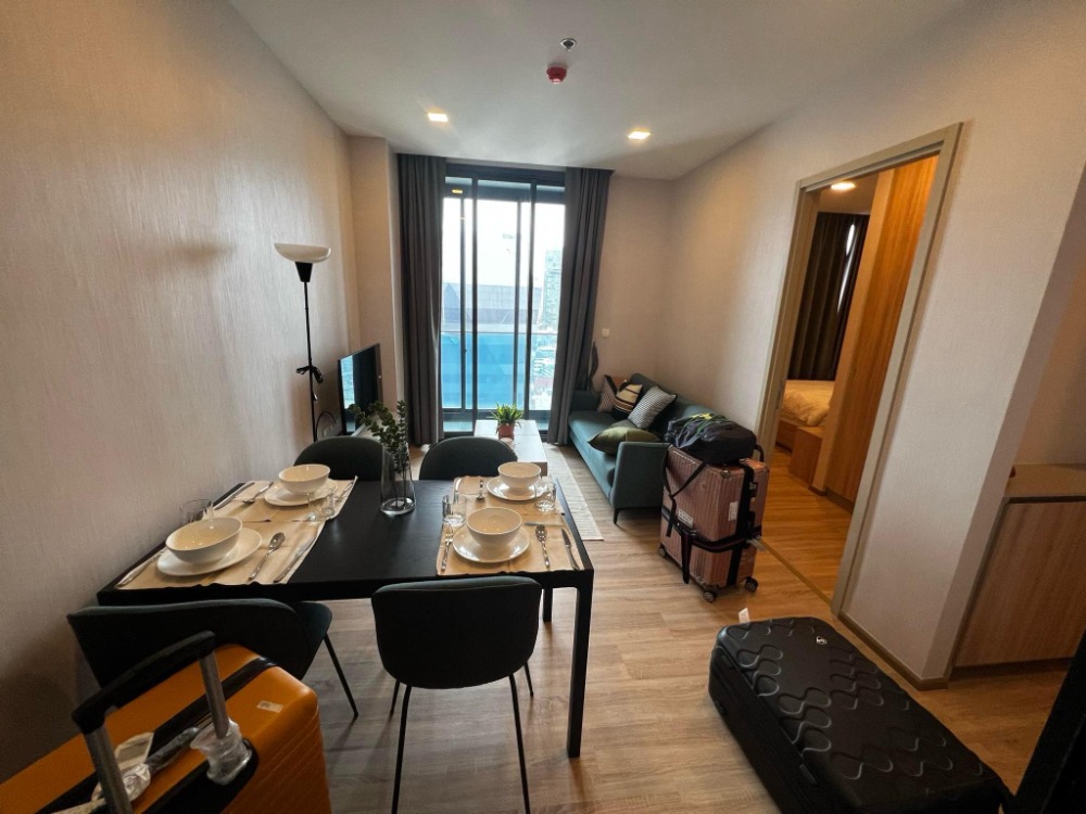 For RentCondoRatchathewi,Phayathai : 👑 XT Phayathai 👑 2 BEDS 2 BATHS 62 sqm. 23rd floor, beautifully decorated room, very comfortable, fully furnished, ready to move in.