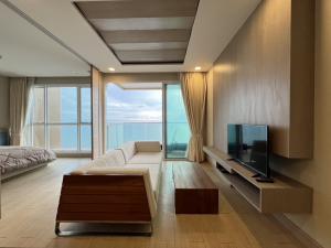 For RentCondoPattaya, Bangsaen, Chonburi : 📣Cetus Beachfront Condominium 🔥🔥 (For rent, garden room with sea view, very cheap price)