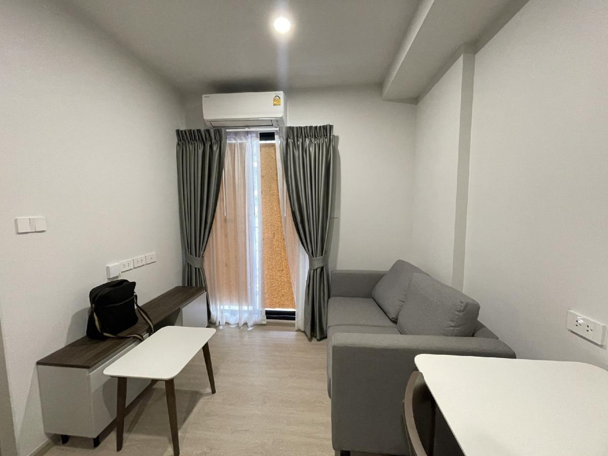 For RentCondoPathum Thani,Rangsit, Thammasat : 📣Condo for rent, New Cross Khu Khot Station 🏢 @BTS Khu Khot 🚆Lam Luk Ka Road, pool view🏊‍♂️ New room with furniture and appliances, 27 sq m. 10,000/month 🔥