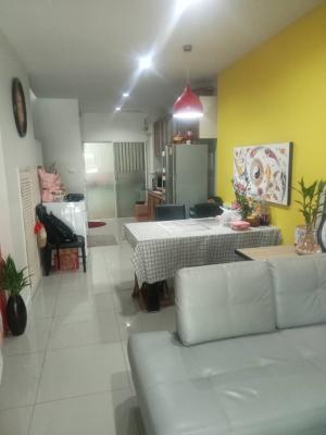 For SaleTownhouseMin Buri, Romklao : Townhome for sale, 3 floors, 17 square meters, Ramkhamhaeng area, near MRT Orange Line, Nom Klao Station and Triam Udom Suksa Nom Klao School.