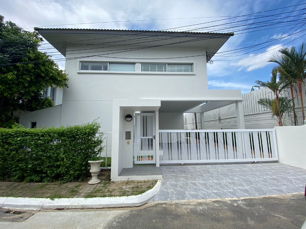 For SaleHouseRama5, Ratchapruek, Bangkruai : 🏠 Noble Geo Rama 5 detached house, good location, on the main road, newly decorated throughout the house | 3 bedrooms, 3 bathrooms | 59.70 sq m.