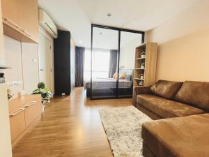 For SaleCondoBang Sue, Wong Sawang, Tao Pun : Beautiful room for sale, The Tree Interchange Condo/ Studio, size 30 sq m, room with built-in furniture, Building B/ Price only 2.35 million baht