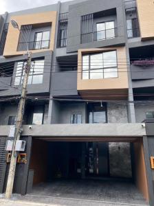 For RentTownhouseRatchadapisek, Huaikwang, Suttisan : Townhome for rent L SCAPE RATCHADA 20 * 4 bedrooms, built-in decorations throughout the house, beautiful and luxurious 🔥Very good price 100,000 baht🔥