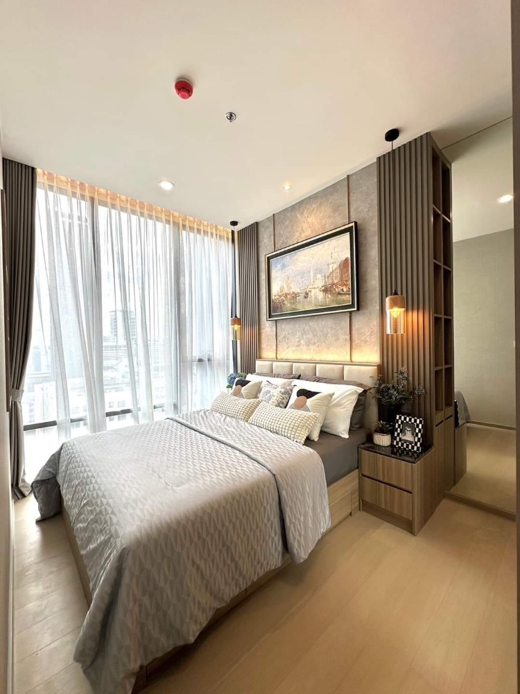 For SaleCondoRatchathewi,Phayathai : For sale: The Extro Phayathai Rangnam, location in the heart of the city. Opposite King Power Convenient travel by BTS and connected to many roads. Located opposite King Power Complex 25 m.