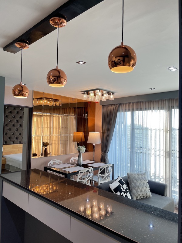 For SaleCondoChiang Mai : Urgent sale!! Parano Condo at Chiang Mai 4.19 million 65.23 square meters in the city center, newly decorated, built-in throughout the room, complete with all electrical appliances.