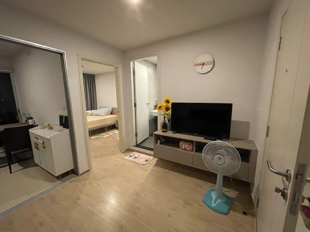 For RentCondoKasetsart, Ratchayothin : New room, never rented out, Elio Del Moss Phahon Yothin 34, next to BTS Senanikhom, Kasetsart University, Major Ratchayothin, fully furnished, electricity ready, just bring your bag and move in.