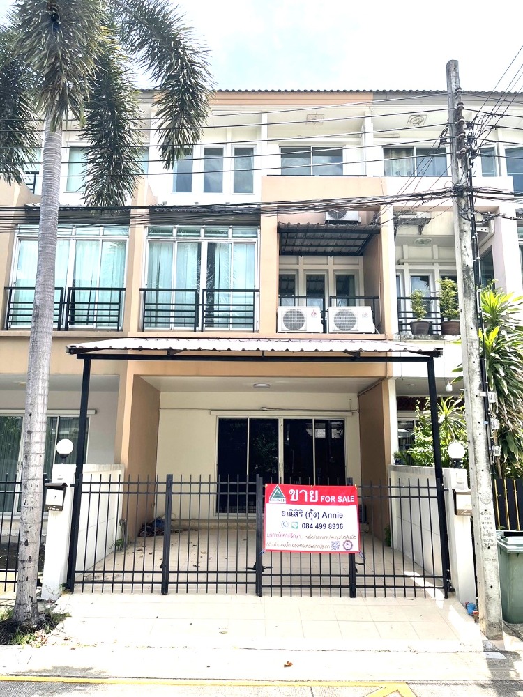 For SaleTownhouseNawamin, Ramindra : Townhome for sale, Vista Park Ratchada-Ram Intra, very good condition, ready to move in, width 5 meters, 22.3 sq.wa., 200 sq.m., shady with a garden, common area and large trees within the project.