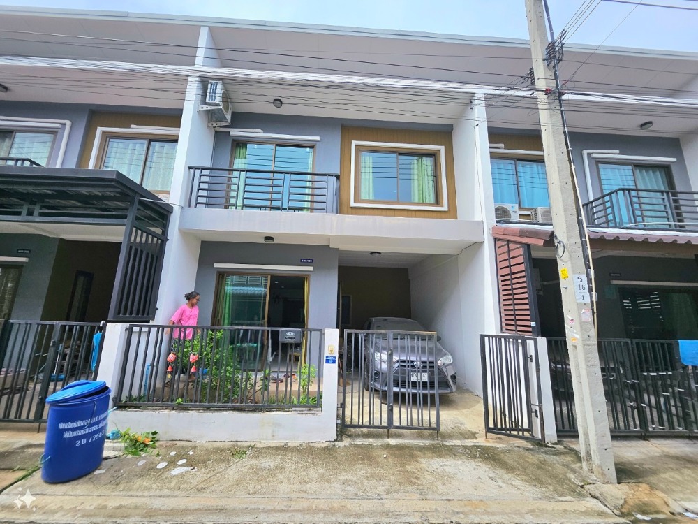 For SaleHouseRathburana, Suksawat : Townhouse for sale, Wisesuk Nakhon Village Project 16, Soi Pracha Uthit 90, house for sale as is