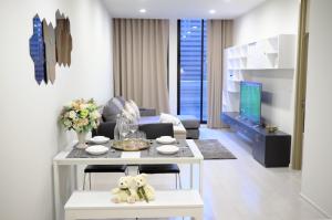 ให้เช่าคอนโดวิทยุ ชิดลม หลังสวน : Noble Ploenchit for rent 55sqm 1bed 1bath 38,000 per month