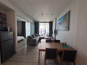 For RentCondoPattaya, Bangsaen, Chonburi : Seaview !! 1 Bedroom  sea view for rent at Baan Plai Haad  Pattaya