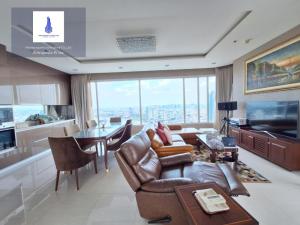 For SaleCondoSathorn, Narathiwat : Condo for sale, Super Luxury Menam Residences, Mae Nam Residence, Chao Phraya River view, high floor 34, only 1.6 km from Saphan Taksin Station.