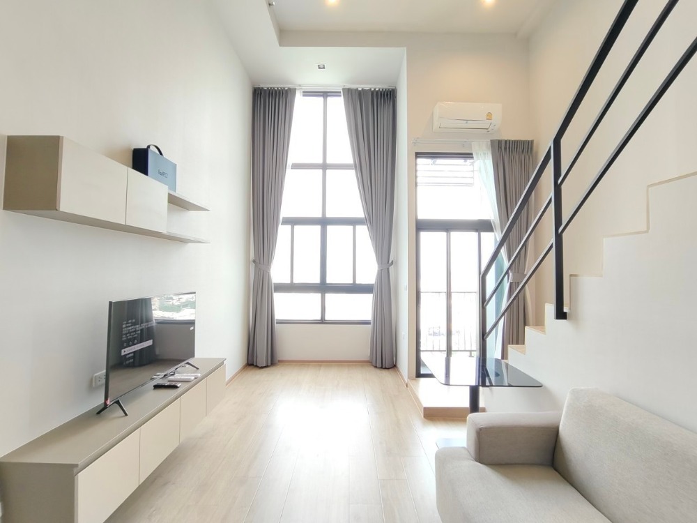 For RentCondoRama9, Petchburi, RCA : 🏢 Ideo Rama9 Asoke 🛏️Beautiful room ✨Many rooms 🌐 Good location📍High floor 🌤️Beautiful view 🛋️Fully furnished 📺Fully equipped appliances (special price)