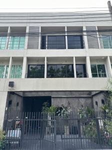 For SaleTownhousePattanakan, Srinakarin : H1315 Townhome for Sale Noble cube Pattanakarn