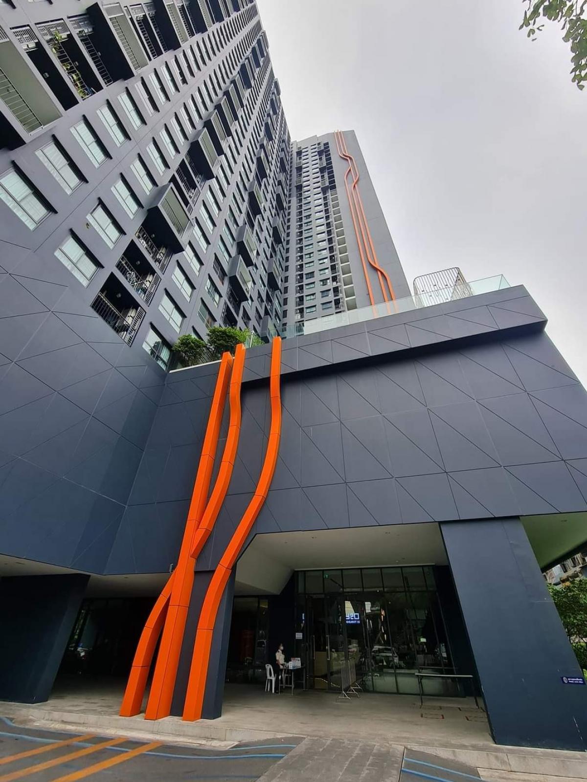 For RentCondoOnnut, Udomsuk : 🪙Condo for rent Ideo Sukhumvit 93🍀Next to BTS Bang Chak 80 meters🍀1 bedroom, 1 bathroom, closed kitchen, 🍀Size 32 sqm, Building C, 8th floor, 🍀Electrical appliances with complete furniture🔷️ Facilities✅️2 large swimming pools✅️Jogging track 500 meters ✅️W