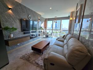 For SaleCondoWongwianyai, Charoennakor : 🔥Hot Deal 9.8 MB🔥 - 1 Bed 66 sq.m. Nice Room High Fl. 10+ River View Good Location BTS Charoen Nakhon 450 m. at The River Condo / For Sale