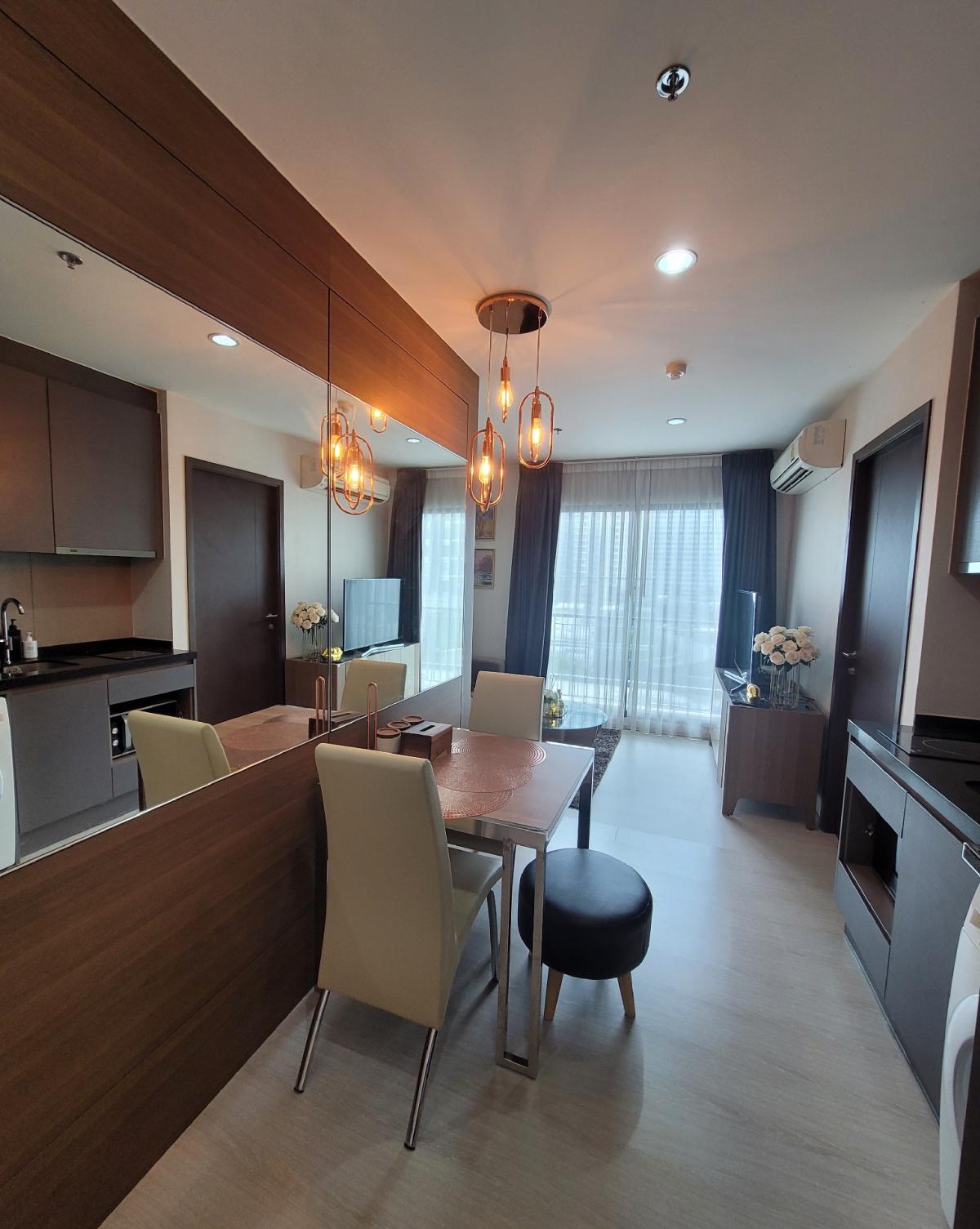 For RentCondoRama9, Petchburi, RCA : Condo for rent, Rhythm Asoke 1, 1 bedroom, size 31.25 sq m., available on November 1, 2024**Accepting agents**