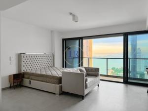 For SaleCondoPattaya, Bangsaen, Chonburi : Zire Wongamat beachfront condo Studio for sale in Pattaya