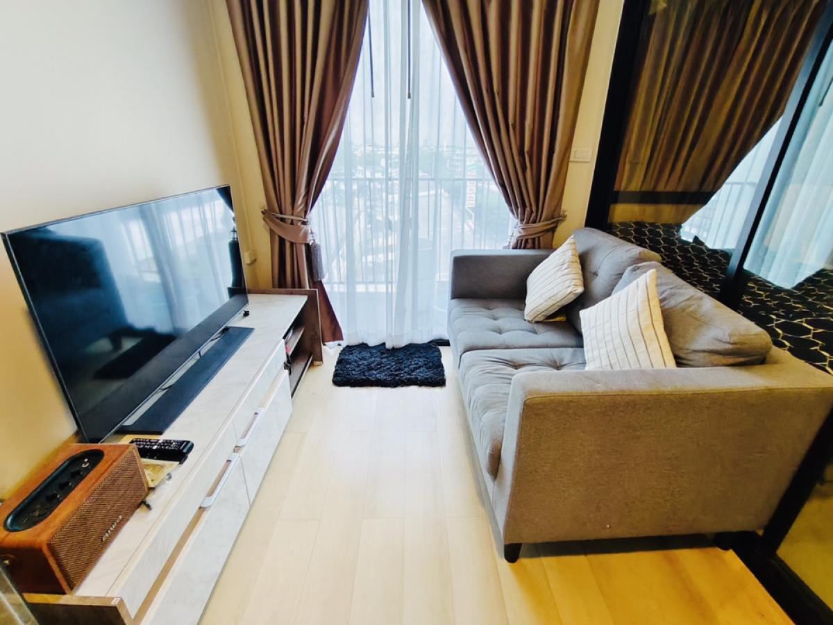 For SaleCondoThaphra, Talat Phlu, Wutthakat : Corner condo, near BTS Wutthakat 800 m. Grand Condo Wutthakat 57, free furniture!! Ready to move in!!