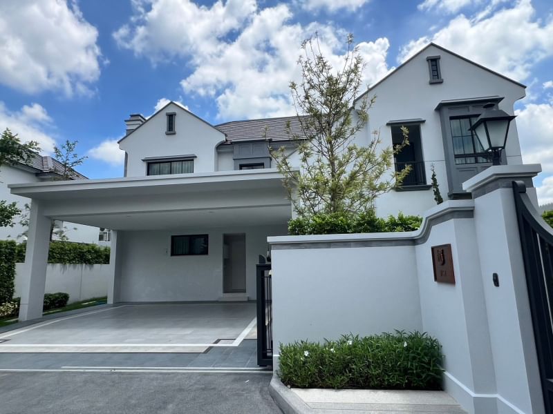 For RentHousePattanakan, Srinakarin : Large detached house for rent, Nantawan Rama 9 project, Krungthep Kreetha, beautifully decorated, ready to move in, near Brighton College International School, Bangkok