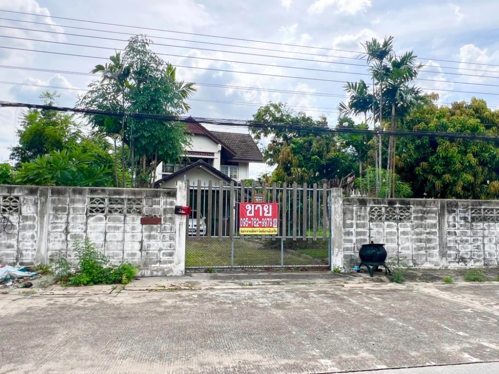 For SaleHouseSeri Thai, Ramkhamhaeng Nida : Single house for sale, 4 bedrooms, land area 162 sq m., Soi Ramkhamhaeng 182, near BTS Orange Line, Lotus Sukhapiban 3, convenient transportation