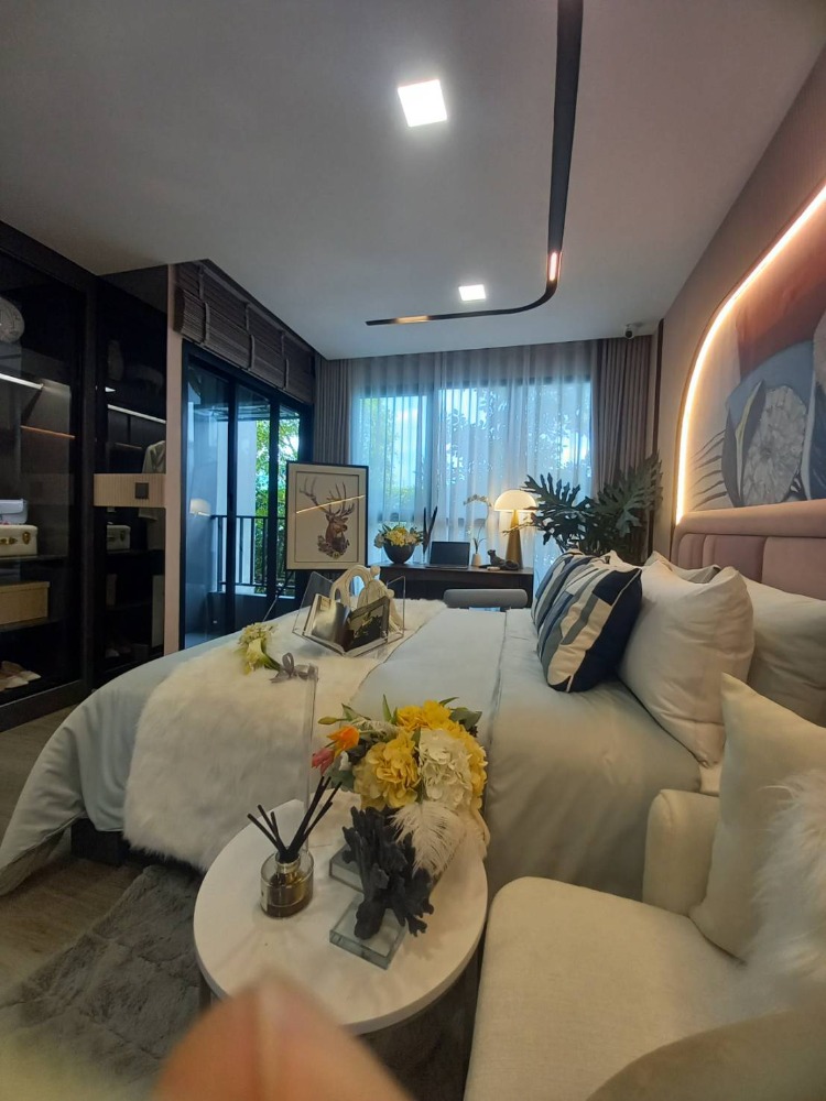 Sale DownCondoKasetsart, Ratchayothin : Selling down payment at this price is very worthwhile. Condo Atmosphere Wang Hin